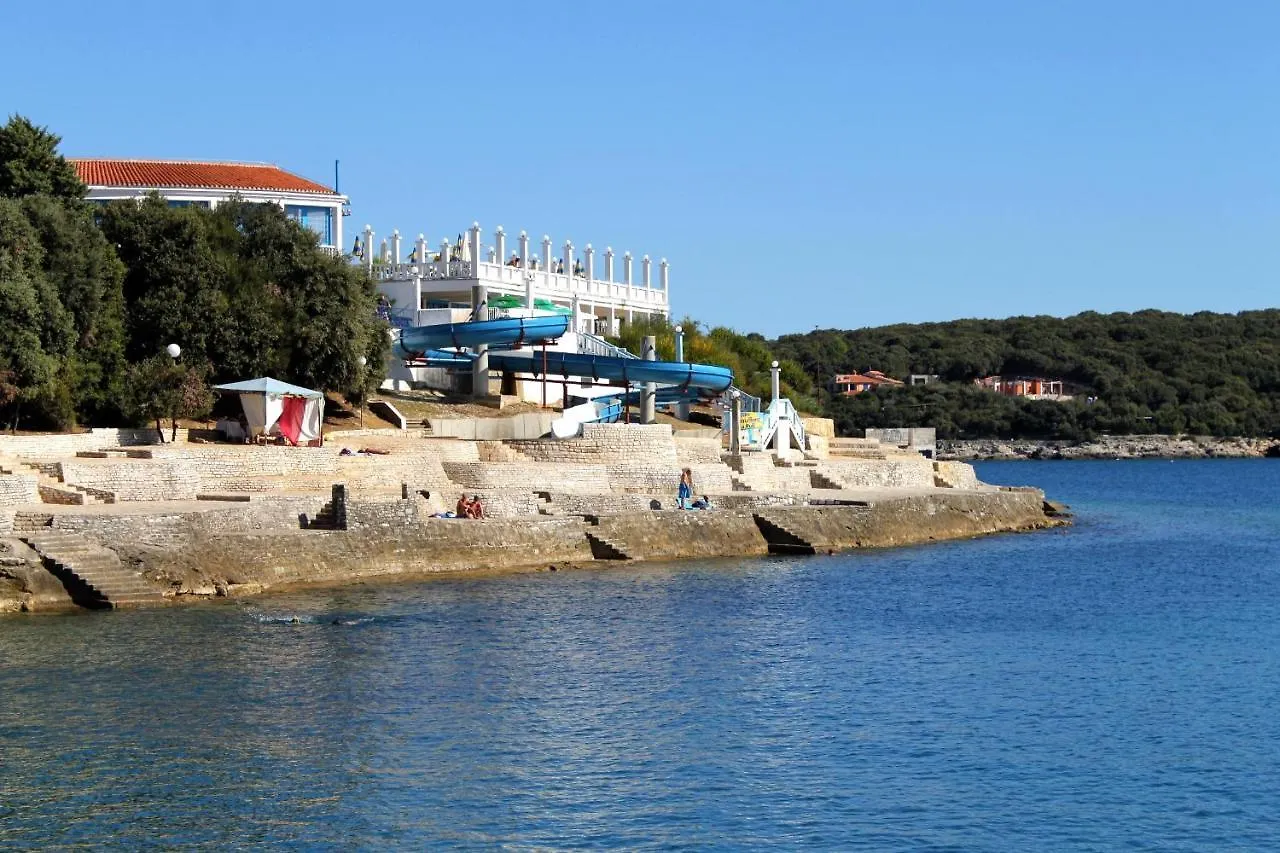 Apartment Pula 7420A 0*,  Croatia