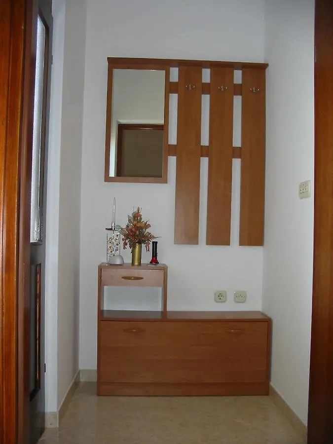 Apartment Pula 7420A 0*,  Croatia